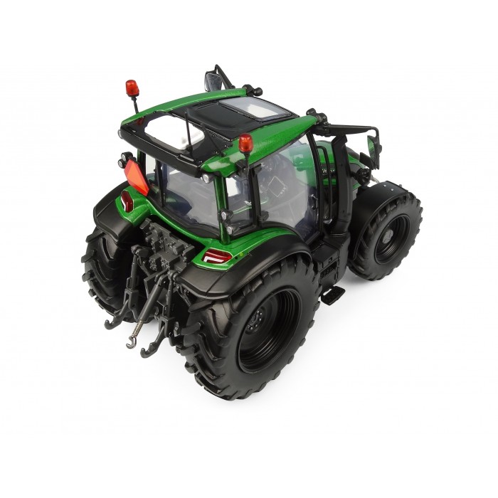 Universal Hobbies 1/32 Scale Valtra G135 "Unlimited" Ultra Green - Tractor Diecast Replica UH6441