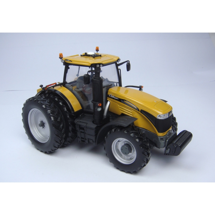 Universal Hobbies 1/32 Scale Challenger MT 685E UH4894