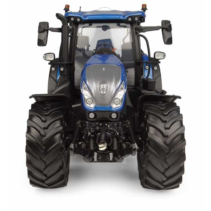 Universal Hobbies 1:32 New Holland T7.225 "Blue Power" Tractor Diecast Replica UH7201
