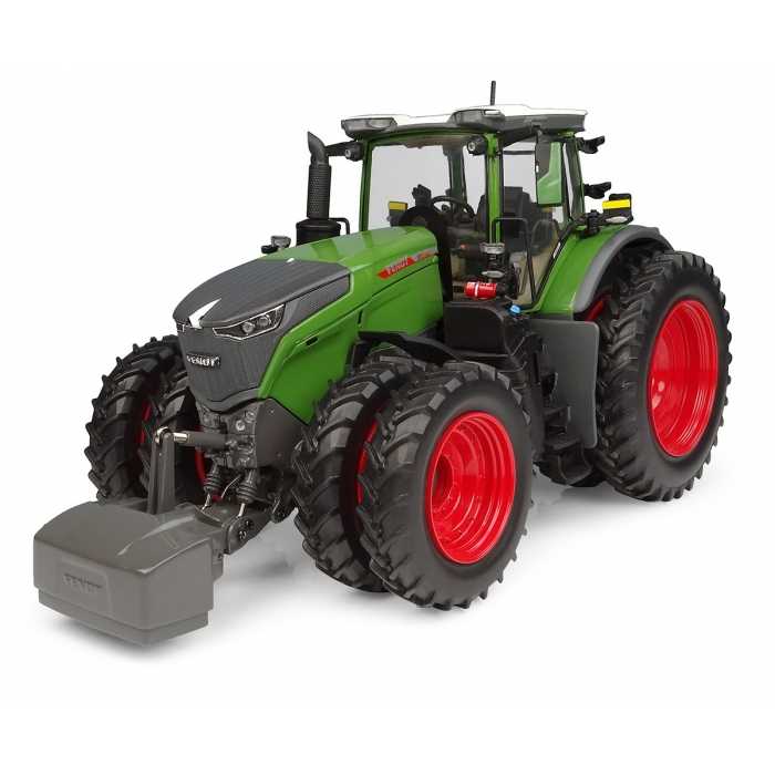 Fendt 1052 Vario Tractor US Version by Universal Hobbies in 1:32 Scale Diecast Replica UH6876